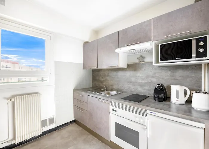 Bngo L Le Spacieux Cocon Partdieu L Parking, 4p * ليون